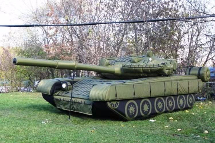 吐鲁番充气坦克